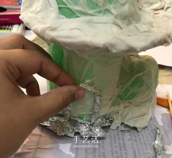 Picture tutorial on making a Halloween witch house from a Sprite bottle