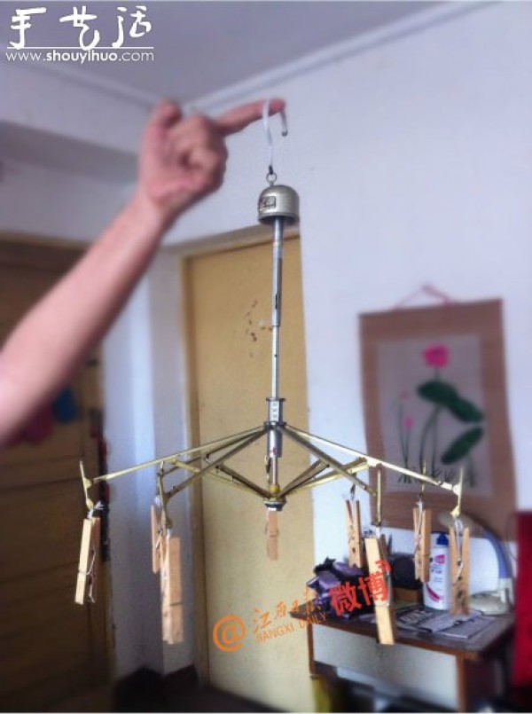 Experts among the people: DIY durable and convenient clothes hangers from broken umbrellas