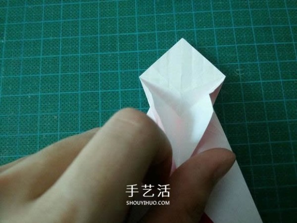 Illustrated tutorial on how to fold the Christmas crane How to fold the Christmas crane