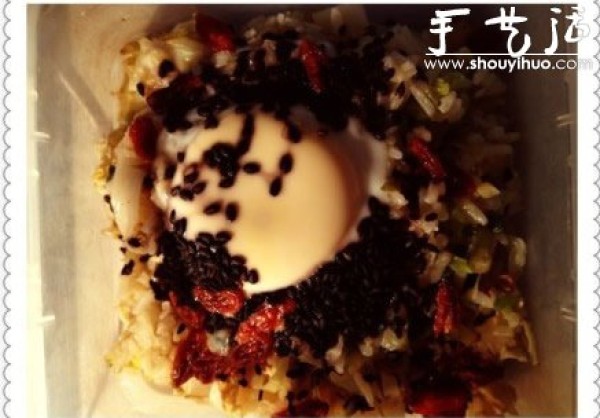 Leftover DIY DIY: How to make steamed rice with eggs and sesame seeds