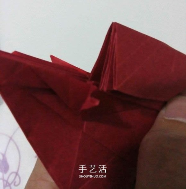 The process of folding the auspicious beast Kirin, the illustrated process of folding the Origami Tetsushi Kamiyas Kirin