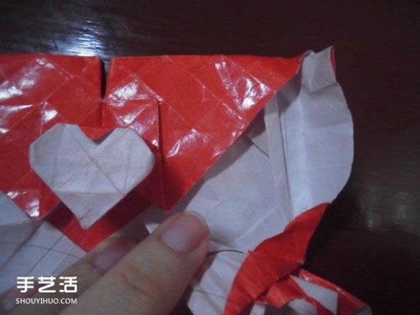 Kissing Fish Origami Illustration of the Super Complex Heart Folding Process