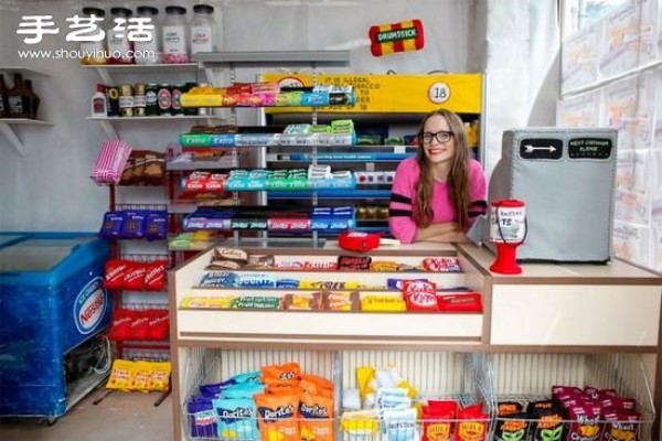 a convenience store that took 7 months to hand-sewn from felt cloth