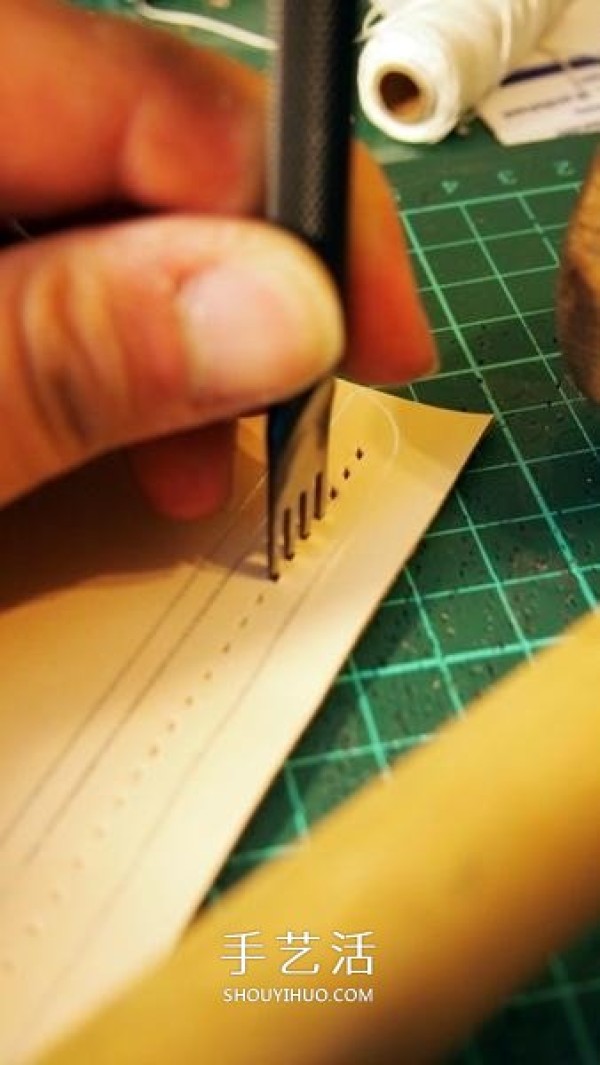 The most detailed leather art tutorial teaches you how to make a cowhide wallet step by step