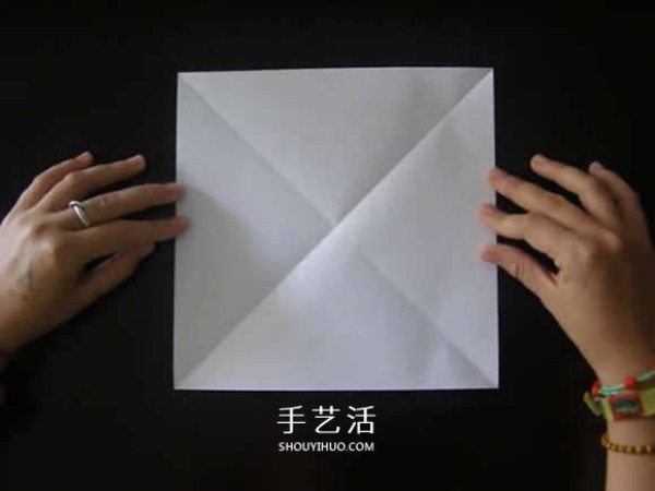 How to fold a square box with a lid, how to fold a square paper box with illustrations