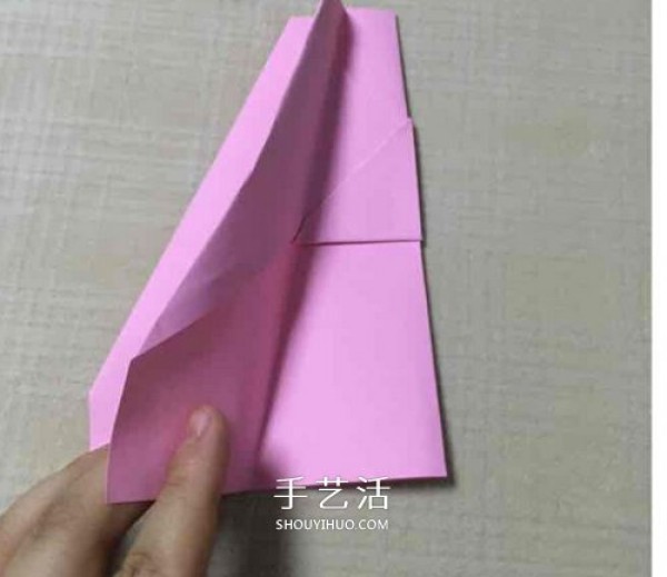 The simplest paper airplane origami illustration flies very smoothly and long-lasting