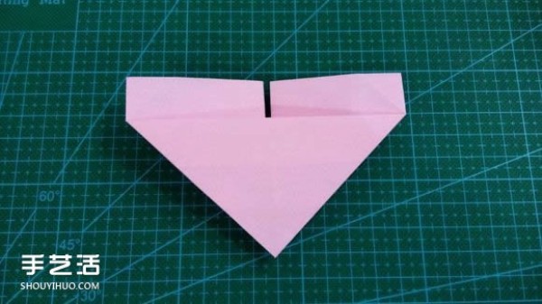 LOVE heart-shaped origami illustrated tutorial on how to fold LOVE love on Valentines Day