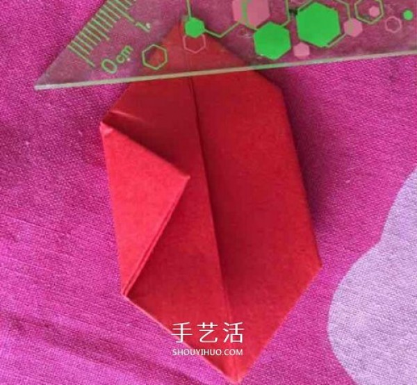 How to Origami a Lantern with Wings and Illustrations of How to Fold a Paper Lantern with Tassels