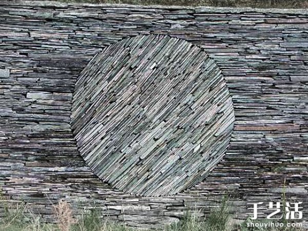 Andy Goldsworthys land sculpture art work