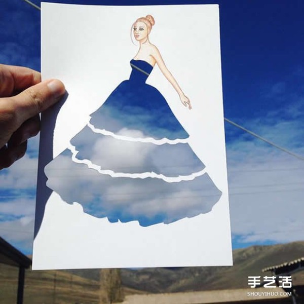 The illustrator uses daily necessities to DIY to make the beautiful clothes of the person in the painting