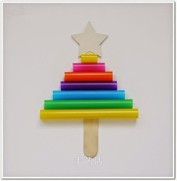 How to make a handmade straw Christmas tree in kindergarten