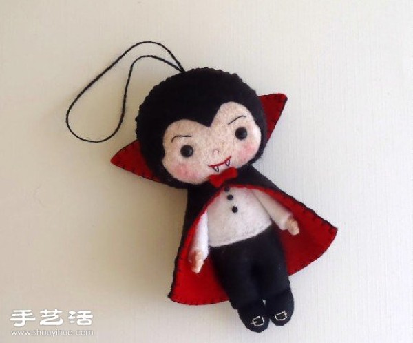 Appreciation of very cute handmade non-woven dolls