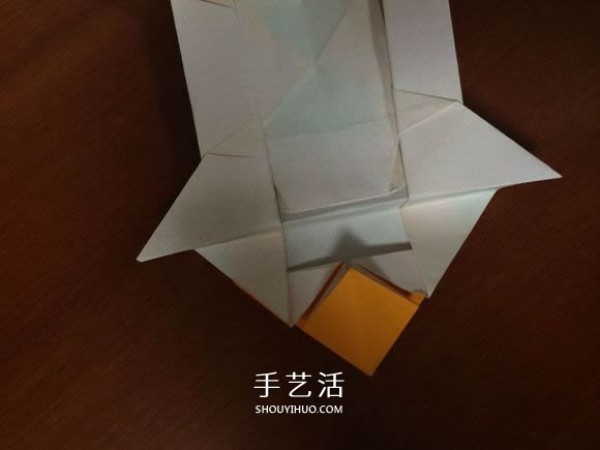 How to fold a complex three-dimensional sports car with detailed steps of origami sports car