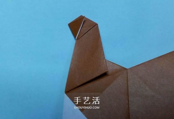 How to fold an origami hen with illustrations and steps of folding a hen