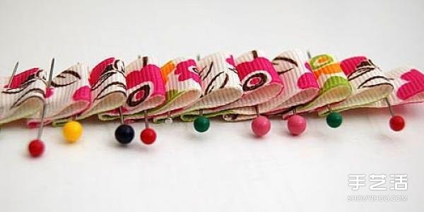 Pastoral Style Childrens Bracelet DIY Making Illustrated Tutorial Using Silk Ribbon