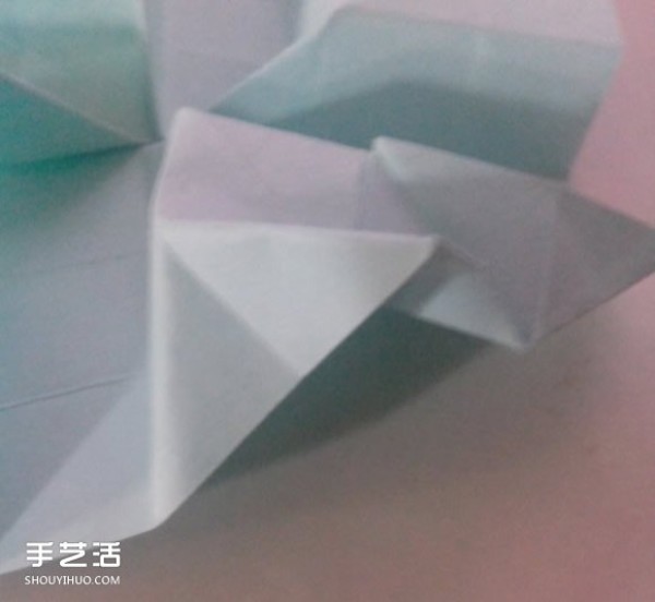 How to fold a paper rose, step by step, handmade three-dimensional rose origami illustration