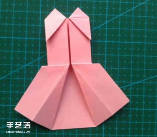 Childrens Origami Skirt Illustrated Tutorial How to Fold a Simple Little Skirt