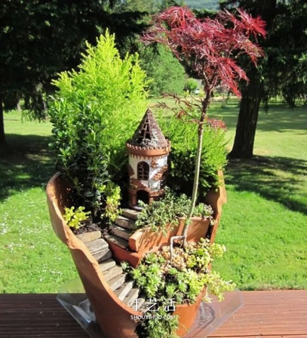 How to make bonsai out of broken flower pots. Use broken flower pot waste to make DIY bonsai