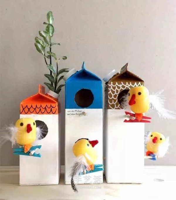 Milk carton waste is used to make beautiful birdcage decorations using small crafts