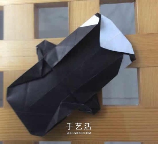 The origami step-by-step illustration of the crawling giant panda is so naive and cute~