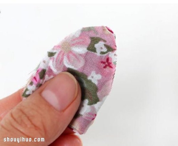 Illustrated tutorial on hand-making method of aesthetic style cloth flower headband