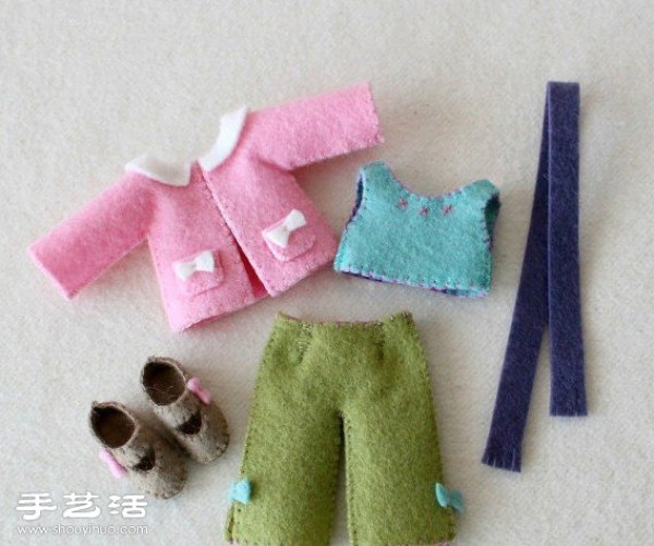 Appreciation of very cute handmade non-woven dolls