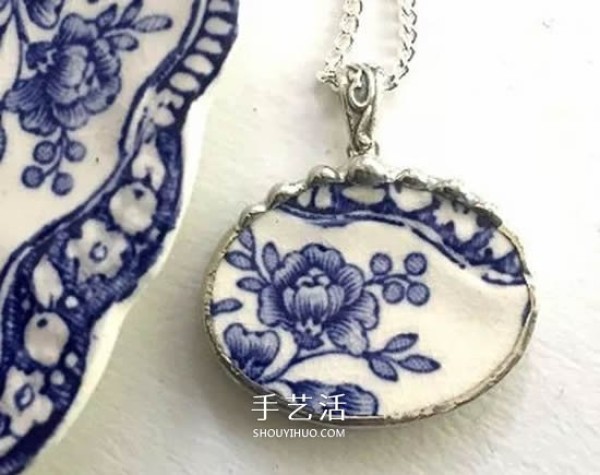 If the exquisite ceramic plate falls on the floor, then make it your only jewelry! 