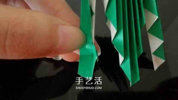 How to Origami a Hot Air Balloon, Illustrated Tutorial on the Folding of a Hot Air Balloon