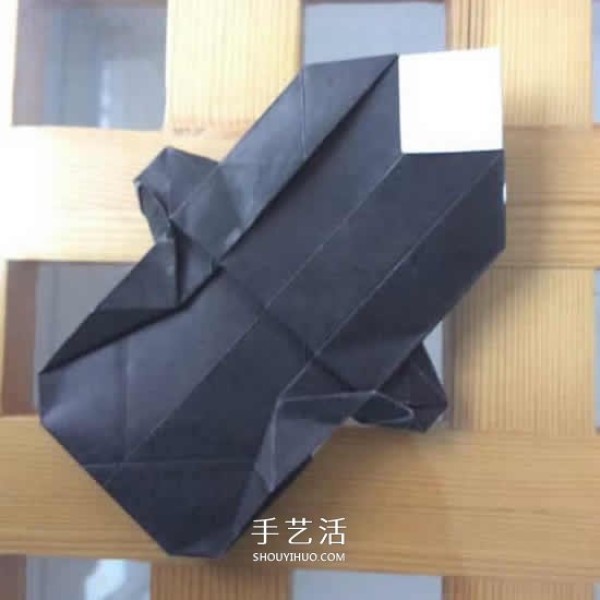 The origami step-by-step illustration of the crawling giant panda is so naive and cute~