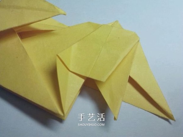 The detailed origami illustration process will teach you how to fold a three-dimensional rabbit