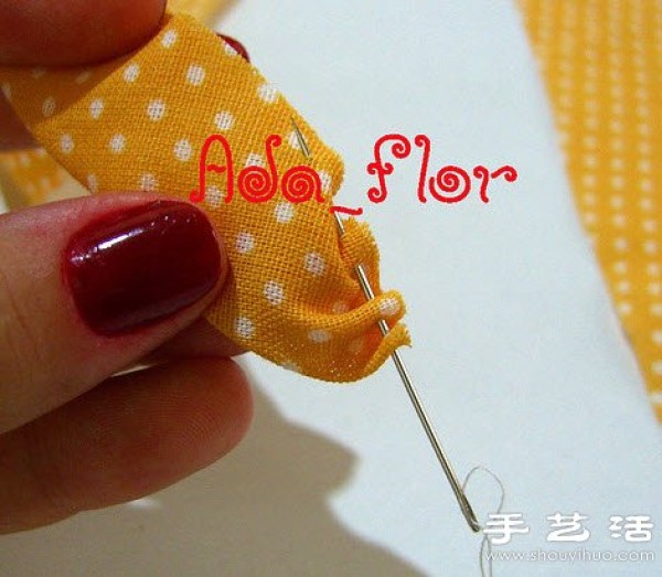 Handmade Illustrated Tutorial for Fabric Rose Decoration