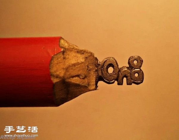 Shocking pencil lead carving. Do you want to try DIY too? 