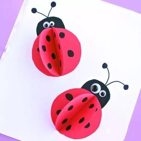 Take 3 minutes to look at this, and you and your children can make the coolest crafts!