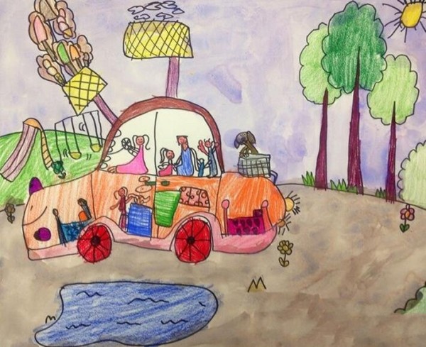 The whole family drives to travel, summer vacation life painting display