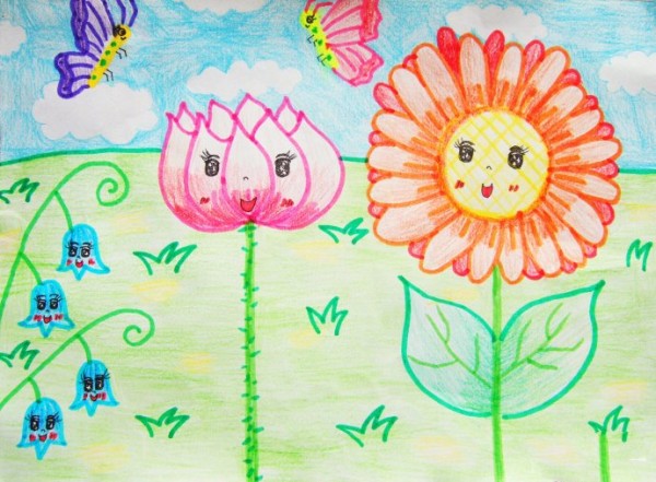 Childrens drawings of blooming flowers