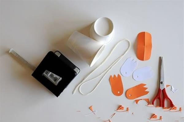 How to make duck paper cup dolls