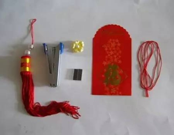 Mid-Autumn Festival DIY lanterns, easy to complete the manual tasks assigned by the teacher