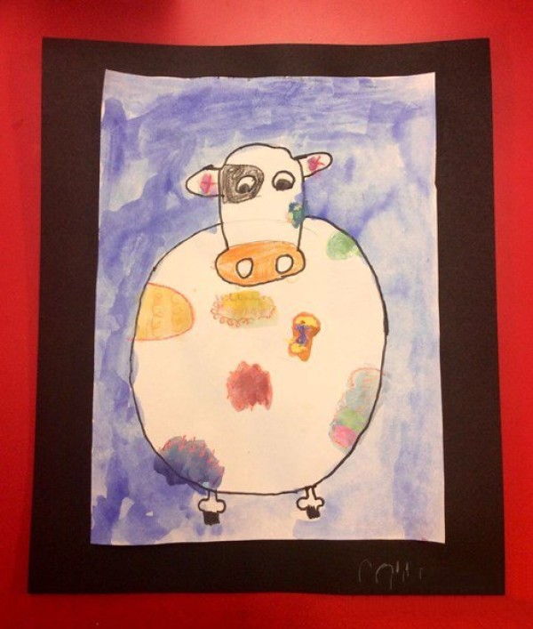 A complete collection of animal drawings for primary school students of big round cows