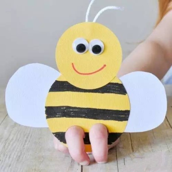 Take 3 minutes to look at this, and you and your children can make the coolest crafts!