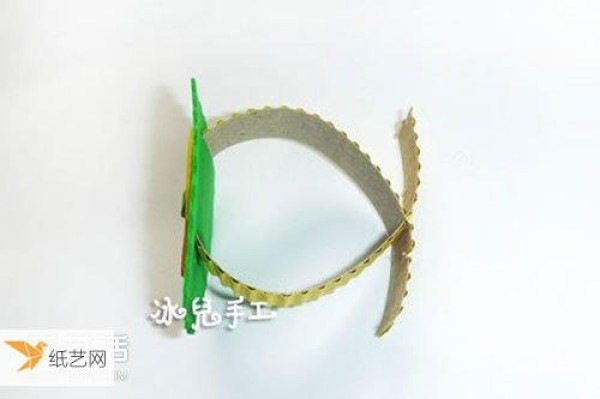 How to make a simple watch toy by hand