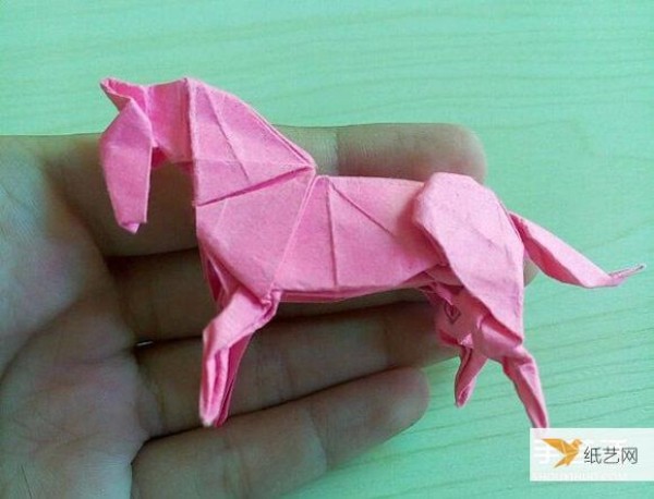 Super detailed 3D horse origami illustrations by Hideo Komatsu