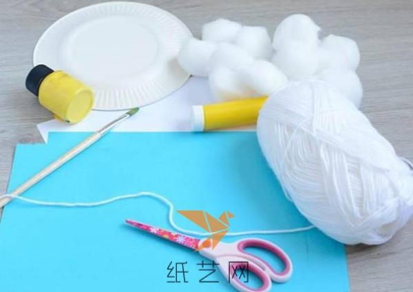 DIY tutorial for children to make rainy clouds by hand