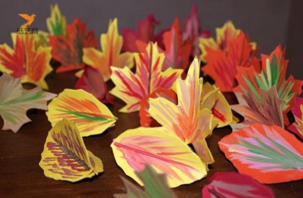 Autumn maple leaf paper-cut decoration making tutorial