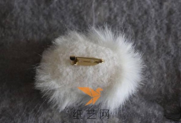 Tutorial on how to make a cute wool felt hamster brooch