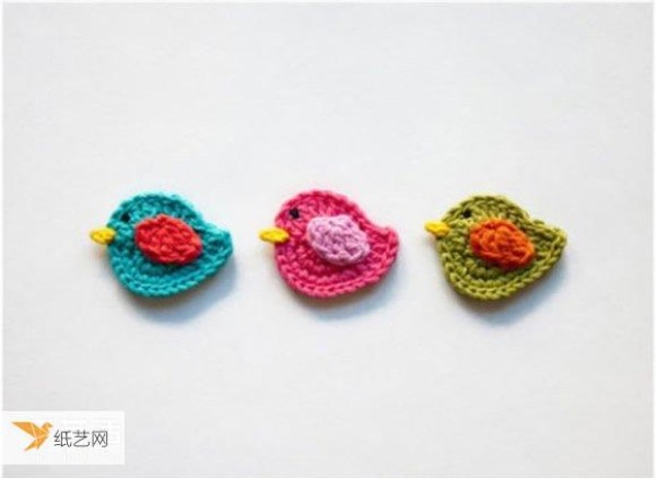 Appreciation of pictures of hand-crocheted mini items