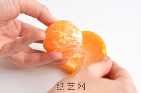 Life Tips: Tutorial for children to make small orange lanterns by hand