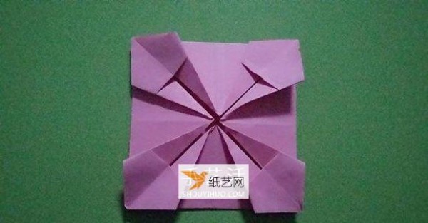 Four steps of using origami to fold an octagonal flower basket