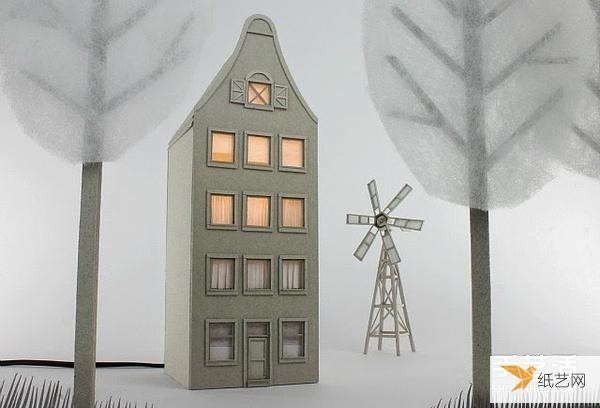 Lifelike and attractive, use thick cardboard to create a personalized cabin-shaped lampshade