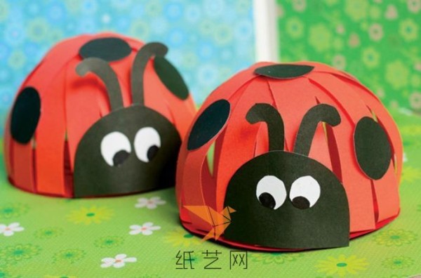 Tutorial on how to make handmade ladybugs for children in primary school art class