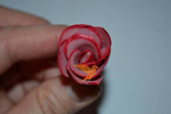 Tutorial on how to make a red rose ring made of ultra-light clay